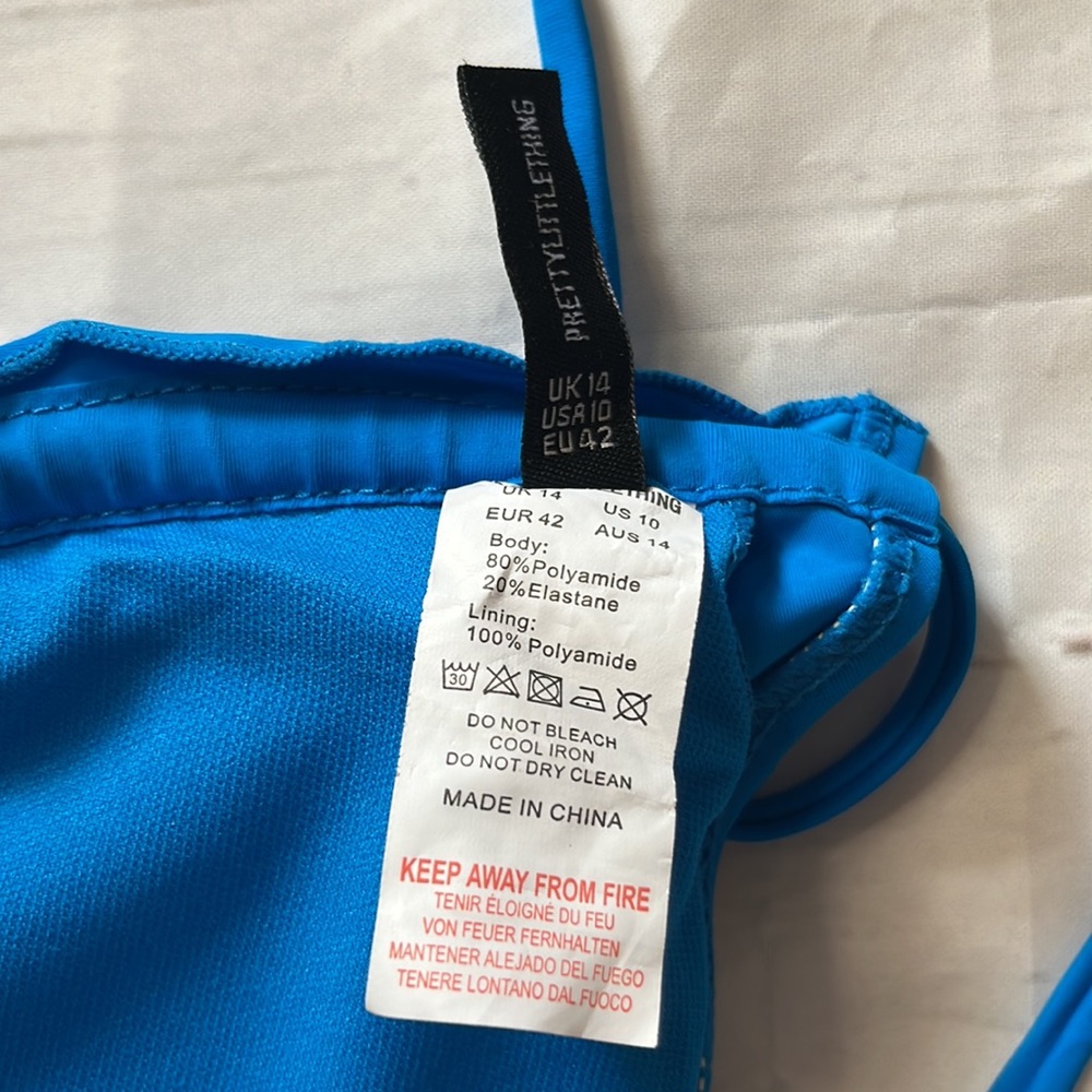 Blue frilly bikini top and bottoms TOP size 10 BOTTOMS size 2 - Picture 4 of 5